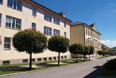 Školní jídelna s nástavbou