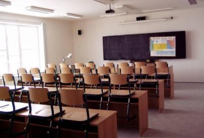 Učebna přírodopisu a chemie