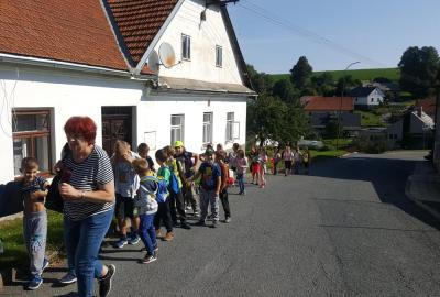 Už nás bolí nožičky.