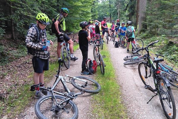 Cyklovýlet do Hradce Králové -  4. třída, 17.6.