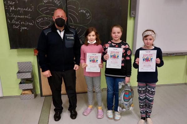 "Zebra se za tebe nerozhlédne"