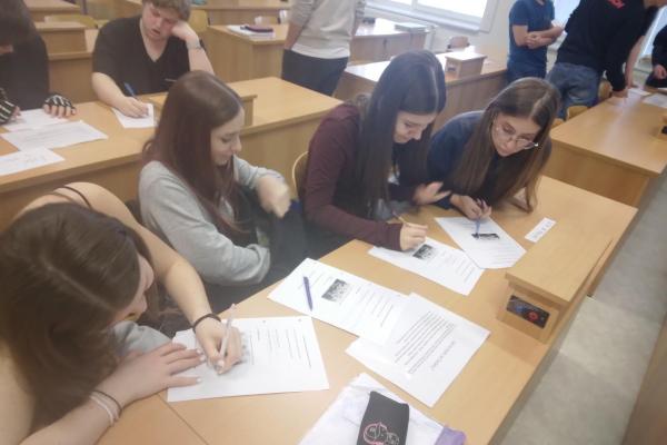 Badatelská výuka dějepisu: Jak to bylo v Bystrém během druhé světové války...